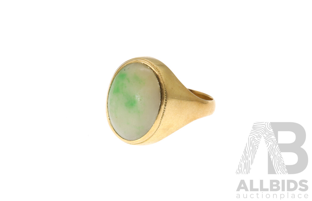 22ct Vintage Natural Jade Ring, Size O, 6.08 Grams