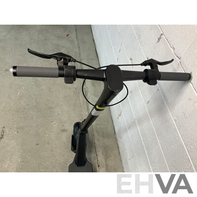 DAXYS Bandicoot L9P 48V Electric Scooter - ORP $1,999.00