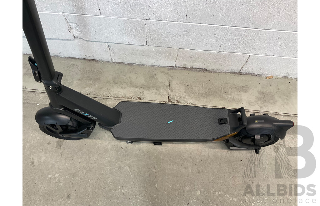 DAXYS Bandicoot L9P 48V Electric Scooter - ORP $1,999.00