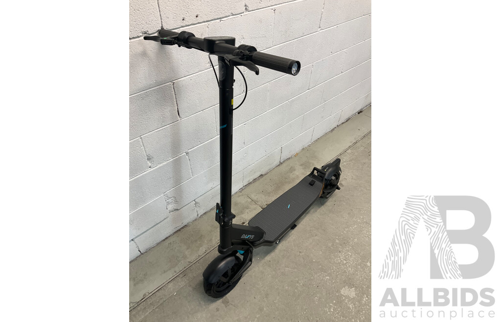 DAXYS Bandicoot L9P 48V Electric Scooter - ORP $1,999.00