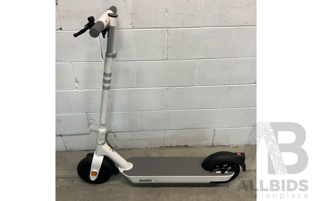 OKAI E-Scooter ES30L - ORP $1,199.00