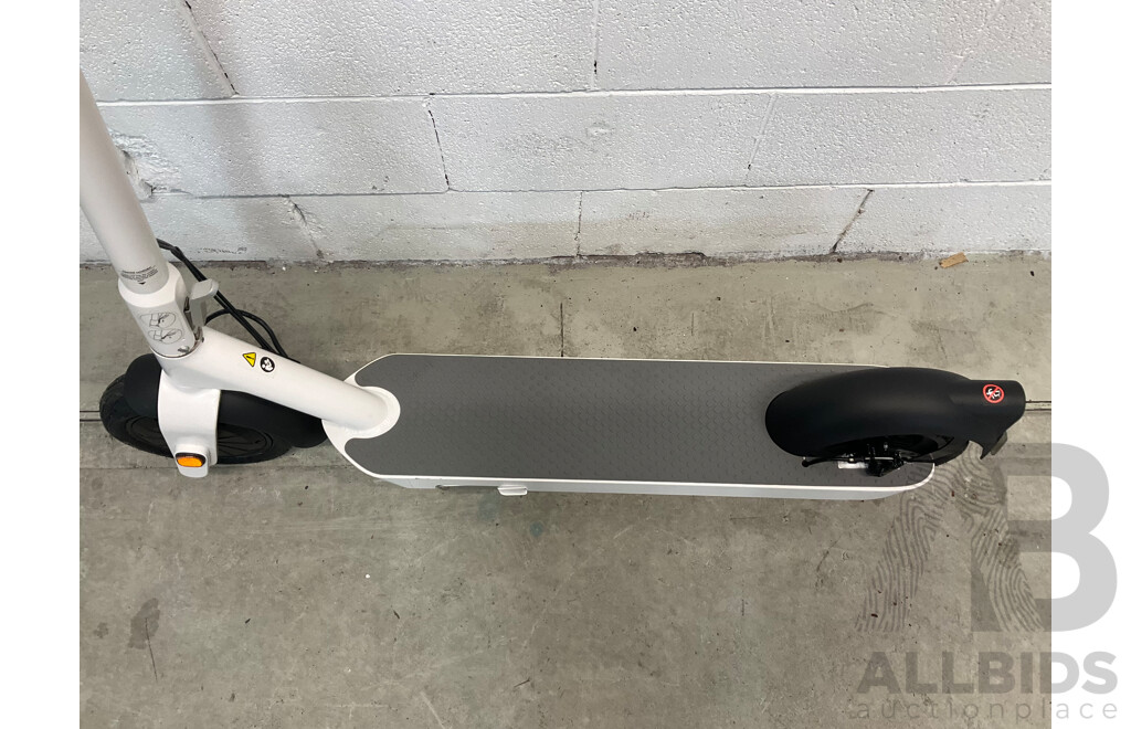 OKAI E-Scooter ES30L - ORP $1,199.00