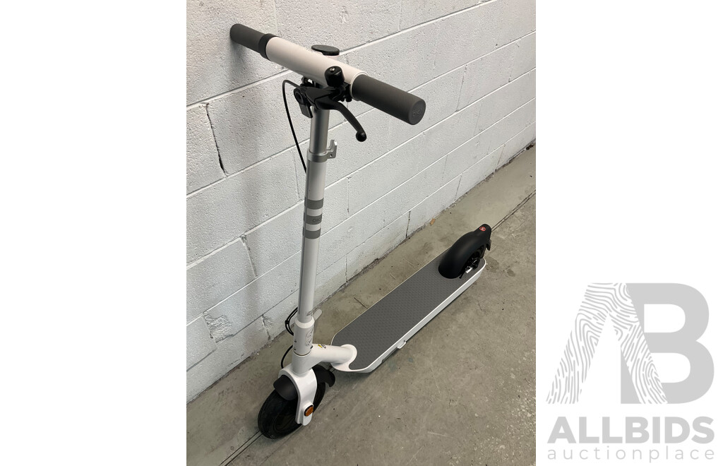 OKAI E-Scooter ES30L - ORP $1,199.00