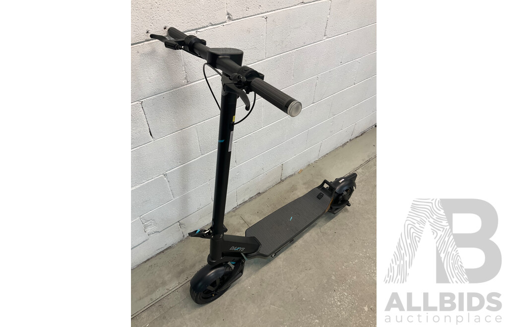 DAXYS Bandicoot L9P 48V Electric Scooter - ORP $1,999.00