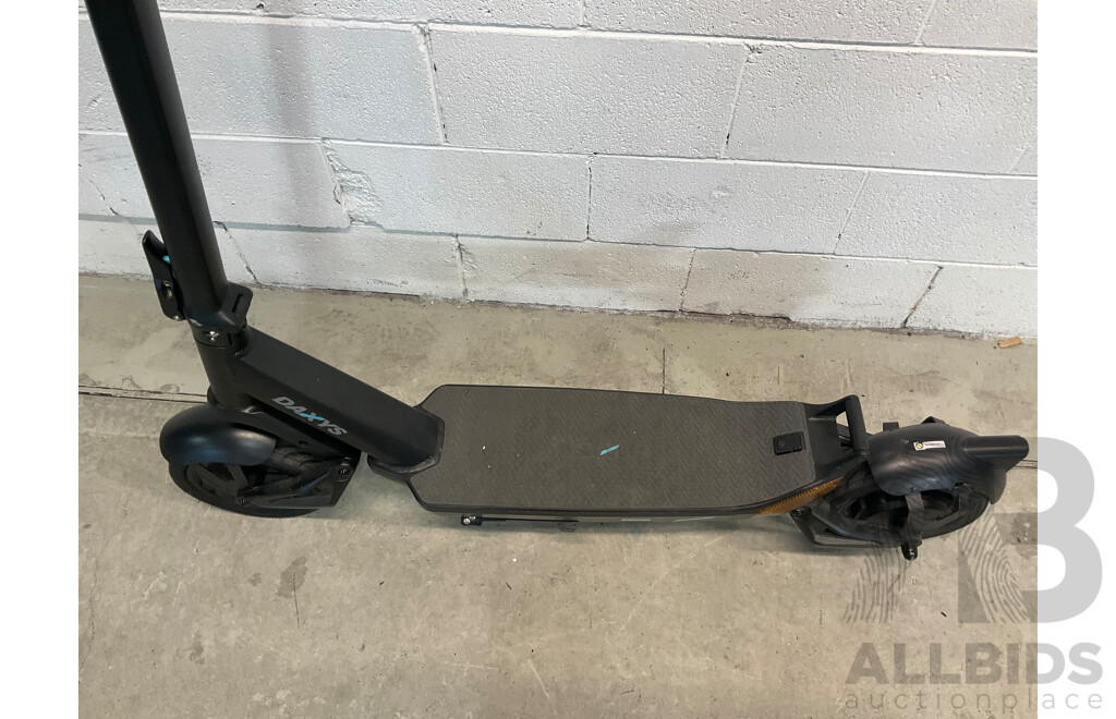 DAXYS Bandicoot L9P 48V Electric Scooter - ORP $1,999.00