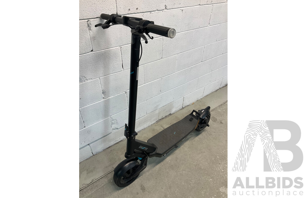 DAXYS Bandicoot L9P 48V Electric Scooter - ORP $1,999.00