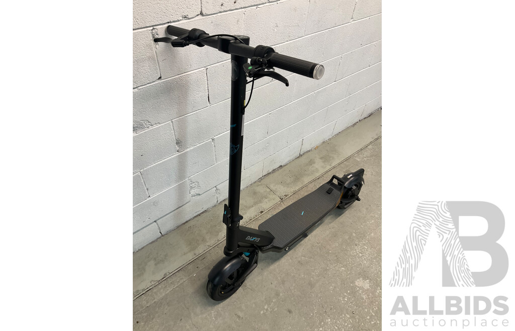 DAXYS Bandicoot L9P 48V Electric Scooter - ORP $1,999.00