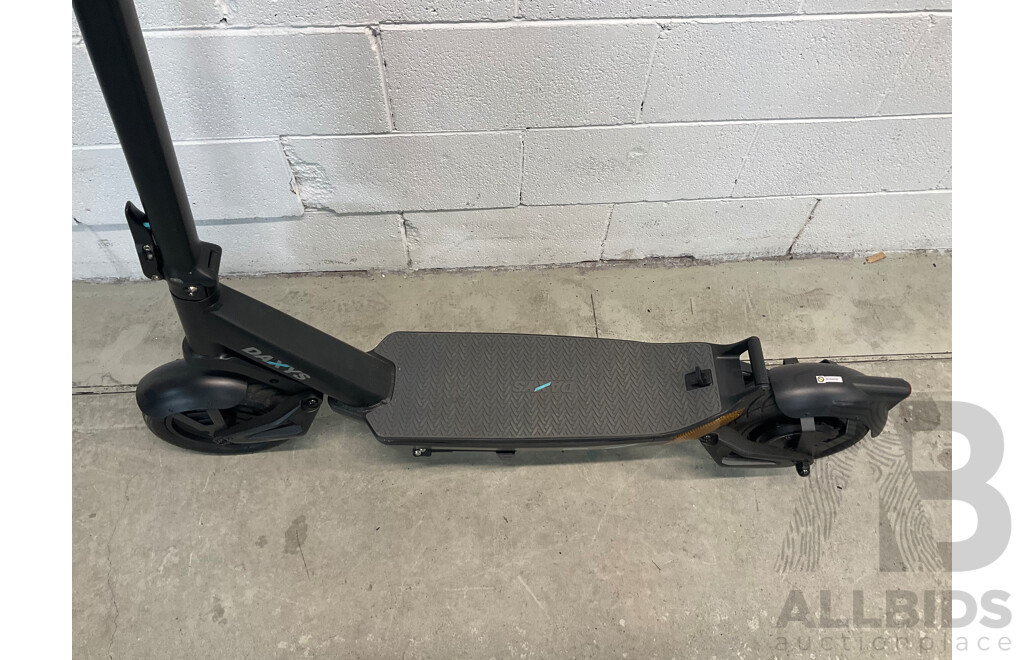 DAXYS Bandicoot L9P 48V Electric Scooter - ORP $1,999.00