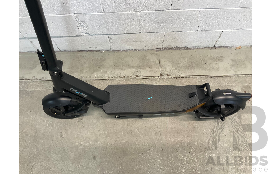 DAXYS Bandicoot L9P 48V Electric Scooter - ORP $1,999.00