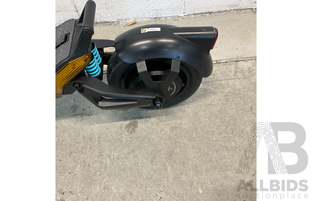 DAXYS Bandicoot Electric Scooter L9P 48V - ORP $1,999