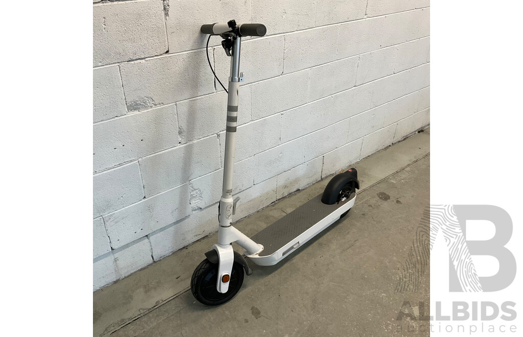 OKAI E-Scooter ES30L - ORP $1,199.00