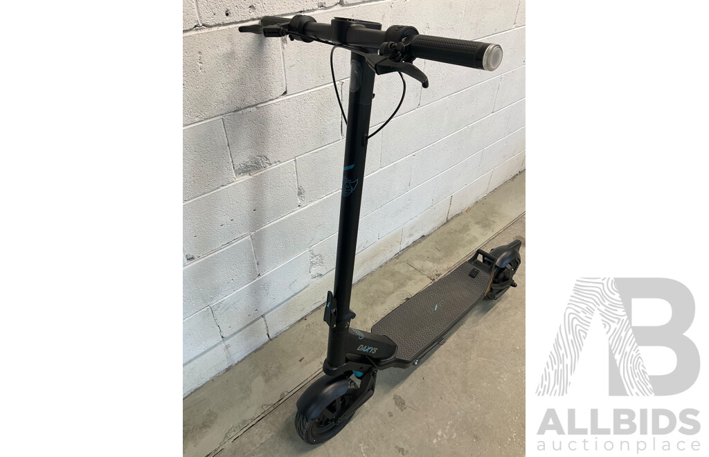 DAXYS Bandicoot L9P 48V Electric Scooter - ORP $1,999.00