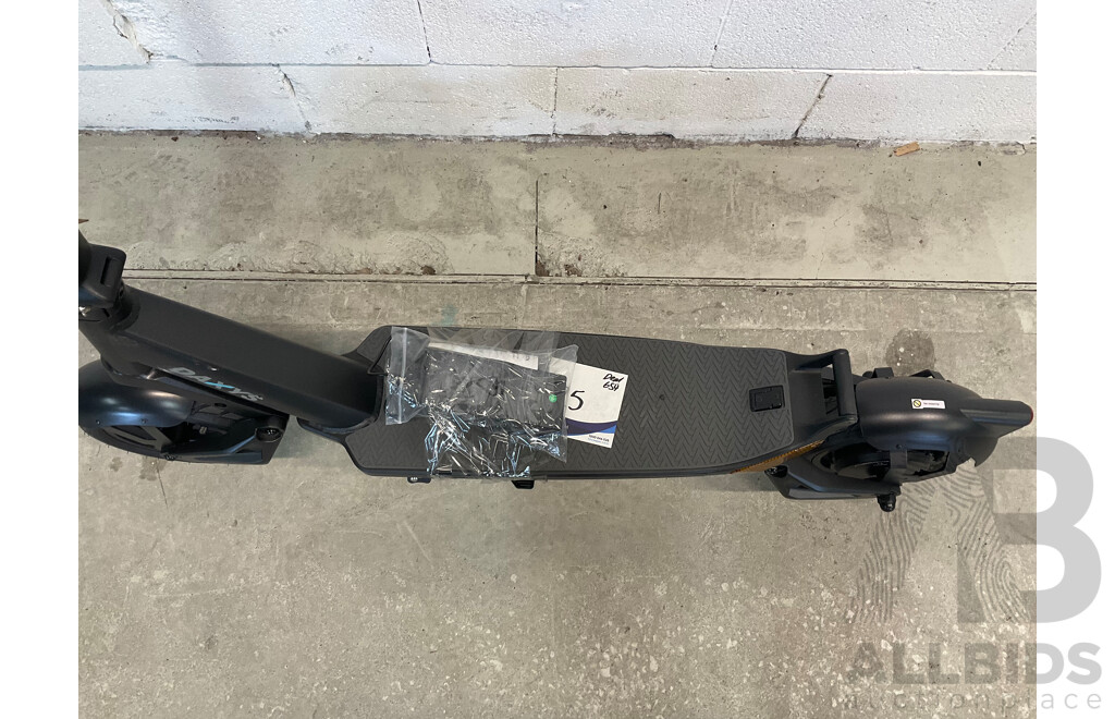 DAXYS Bandicoot L9P 48V Electric Scooter - ORP $1,999.00