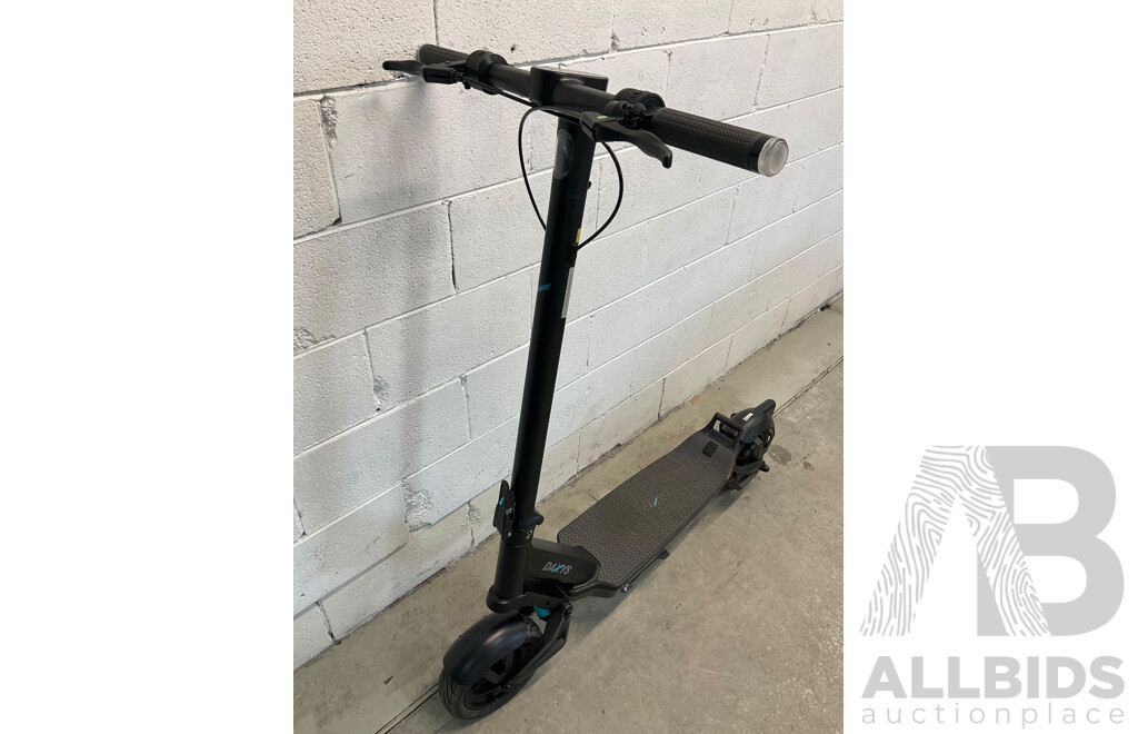 DAXYS Bandicoot L9P 48V Electric Scooter - ORP $1,999.00