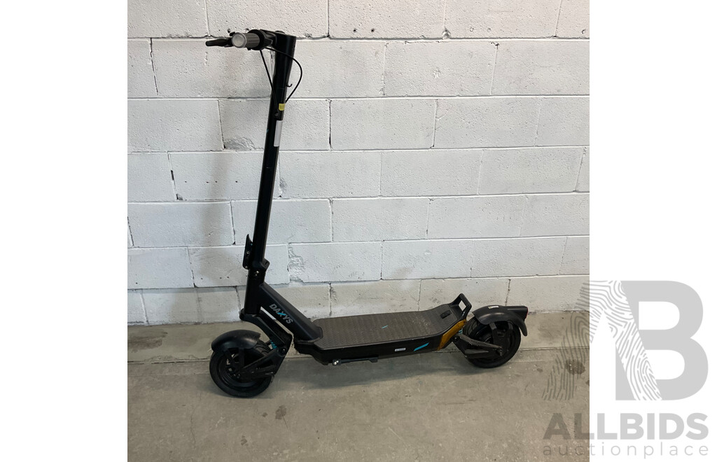 DAXYS Bandicoot Electric Scooter  - ORP $1,999.00