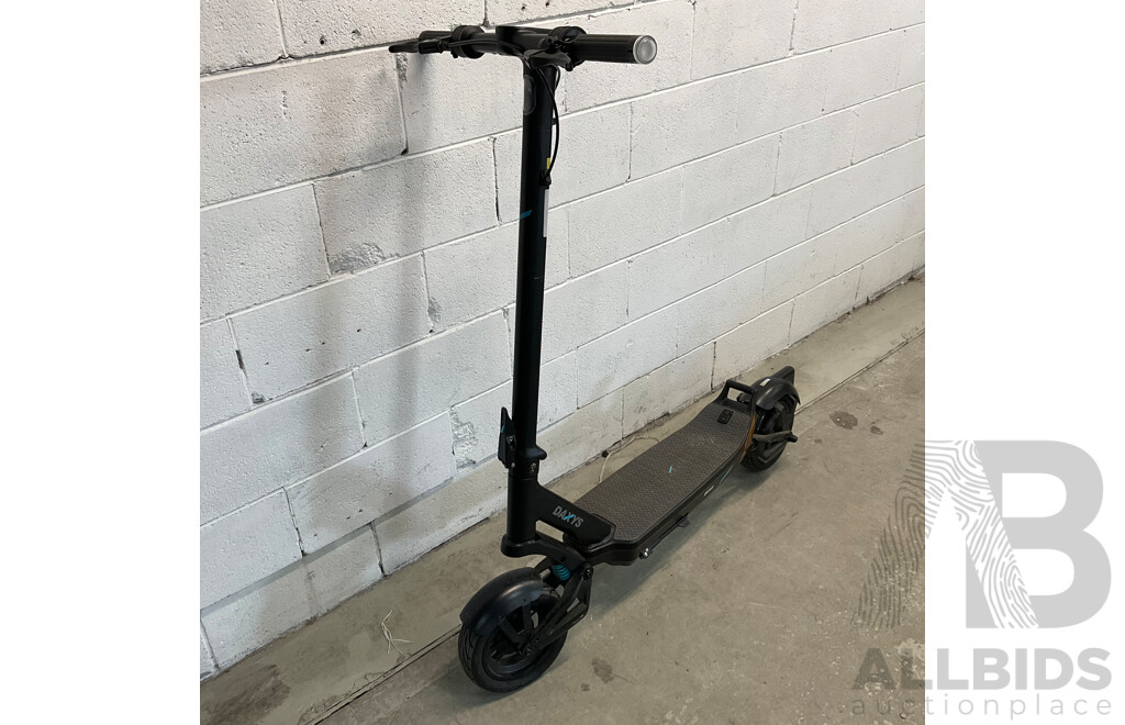 DAXYS Bandicoot Electric Scooter  - ORP $1,999.00