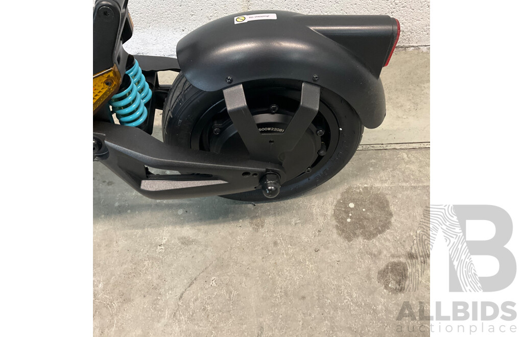 DAXYS Bandicoot Electric Scooter  - ORP $1,999.00