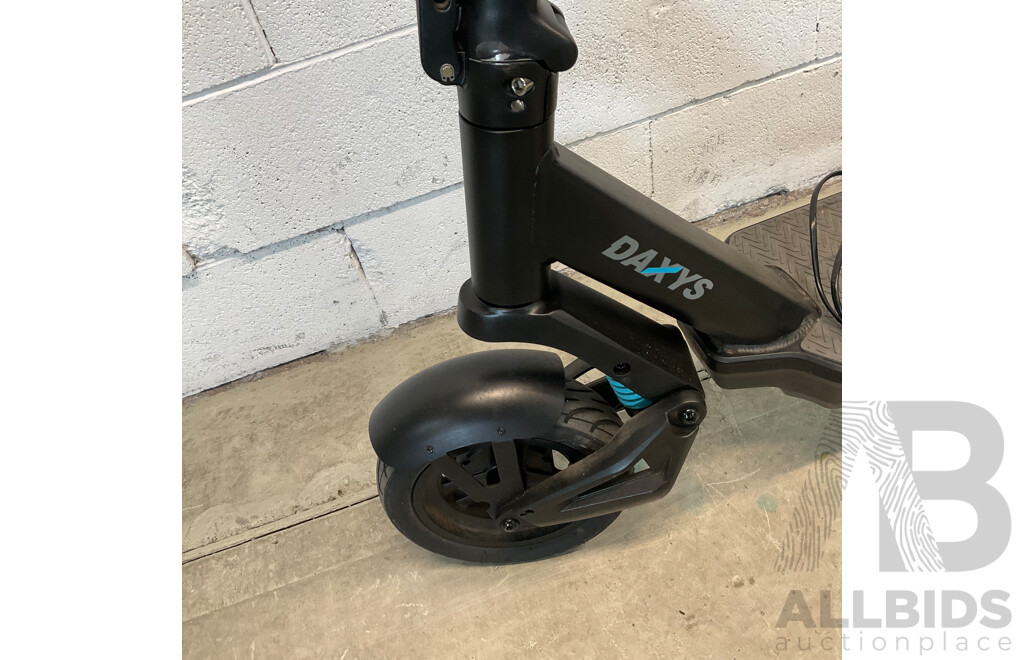 DAXYS Bandicoot Electric Scooter  - ORP $1,999.00