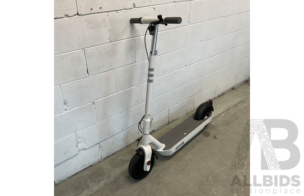 OKAI E-Scooter ES30L - ORP $1,199.00