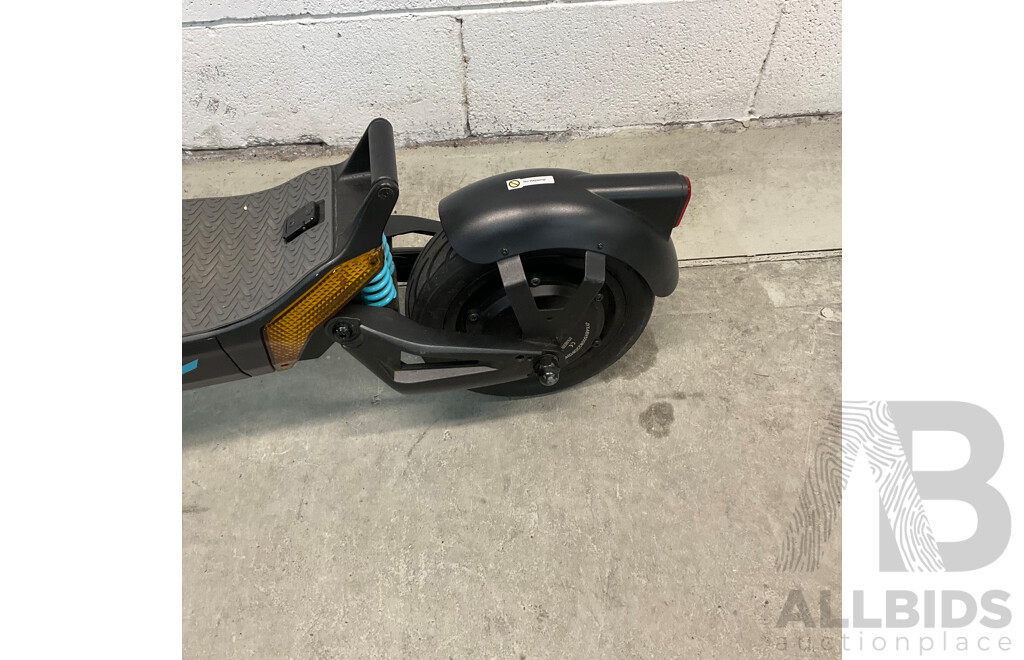 DAXYS Bandicoot Electric Scooter  - ORP $1,999.00