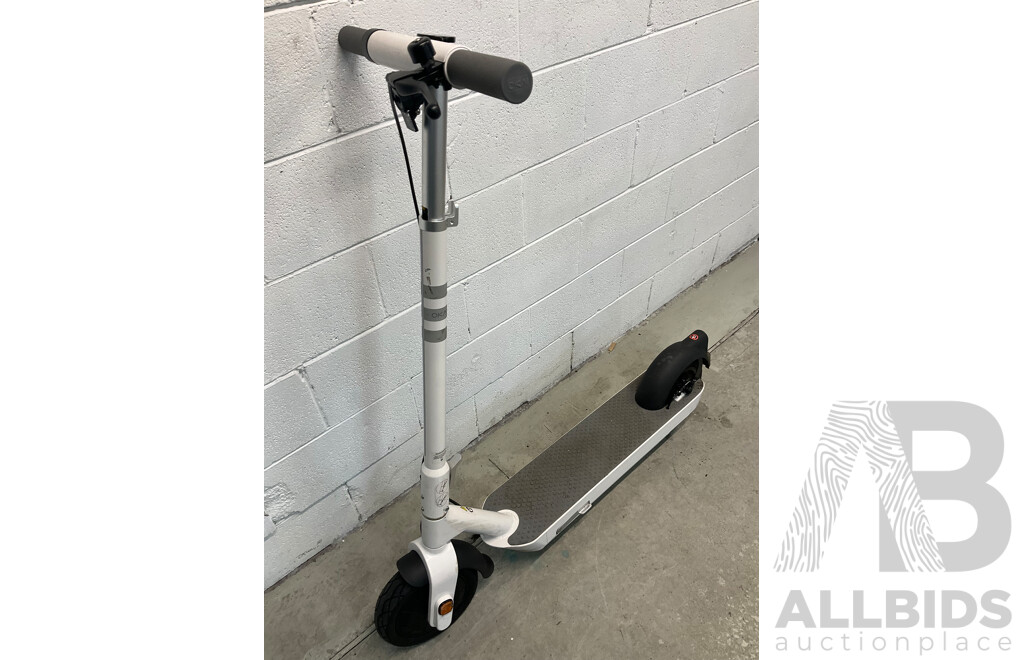 OKAI E-Scooter ES30L - ORP $1,199.00