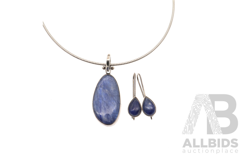 Sterling Silver Kyanite Natural Gemstone Pendant on SS Omega Chain with Matching SS Kyanite Drop Earrings, 21grams