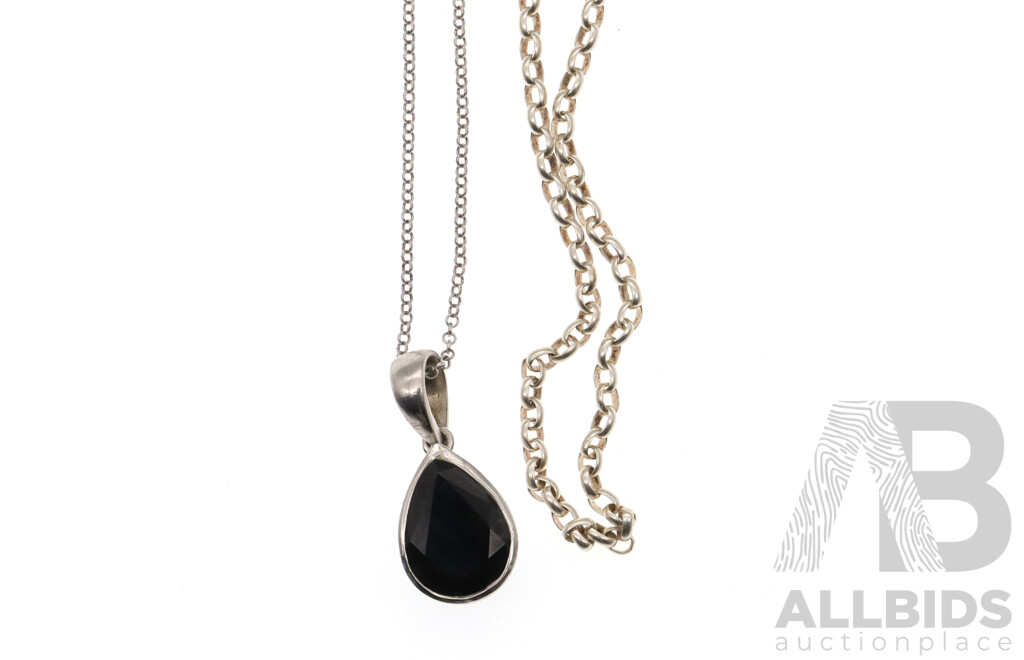 Sterling Silver Belcher, 60cm with Sterling Silver Onyx Pendant on Sterling Silver Chain, 50cm, 18.81 Grams