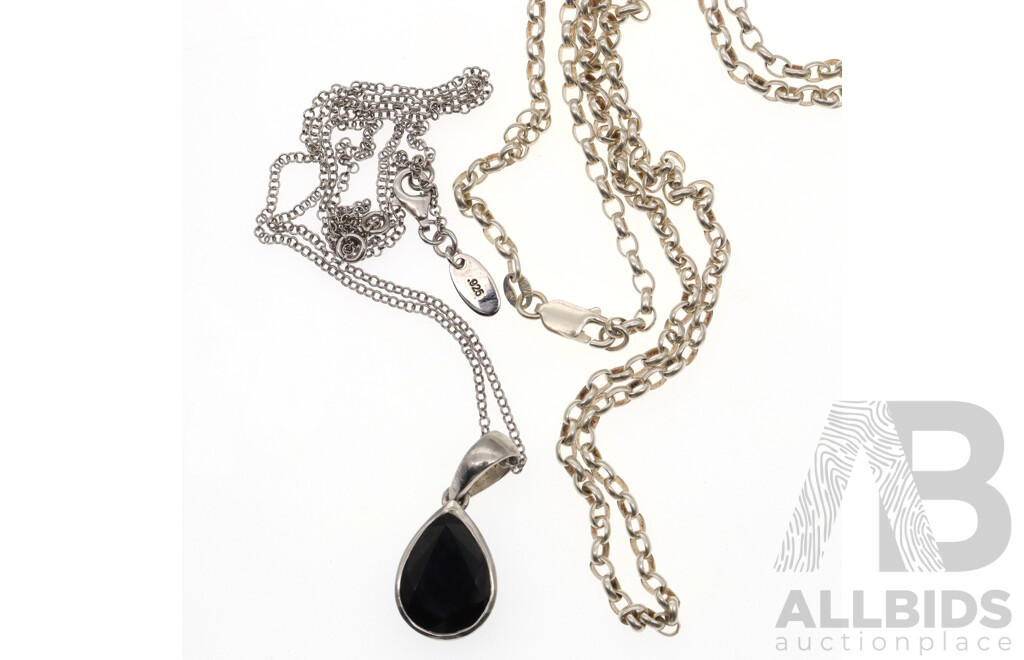 Sterling Silver Belcher, 60cm with Sterling Silver Onyx Pendant on Sterling Silver Chain, 50cm, 18.81 Grams