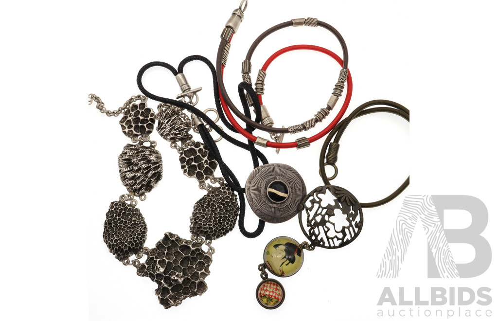 La Tribu Rigaux France (4) Statement Necklaces with Koshima Schmuck-Atelier (2) Glass Statement Necklaces