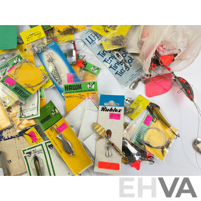 Collection of Vintage Fishing Lures, Sinkers, Swivels Including Tasmanian Devil, Rublex, Pegron, Hawk, Most in Original Packaging