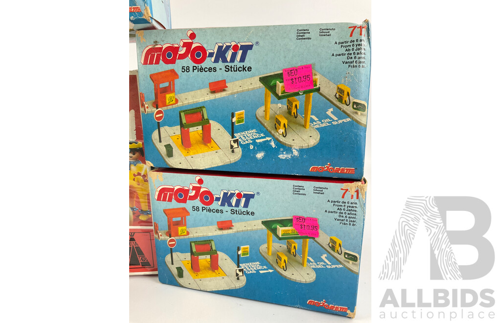 Vintage Majorrett Majo-kits, Self Serve Petrol Stations 708 and 711 with Playmobil System Native American Set, All in Original Packaging