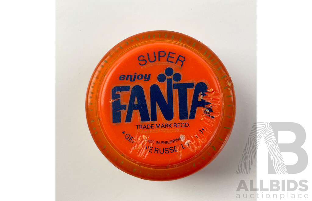 Vintage Russell Yo-Yos, Fanta and Coca-cola Beginners