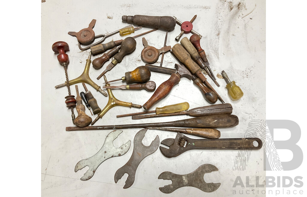 Collection of Small Antique and Vintage Turnscrews/Screwdrivers and Spanners Including Jenbro and James Howarth