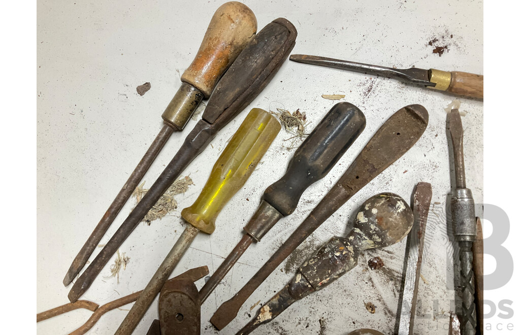 Collection of Antique and Vintage Turnscrews/Screwdrivers, Rachet Screwdrivers Including Yankee and Stanley