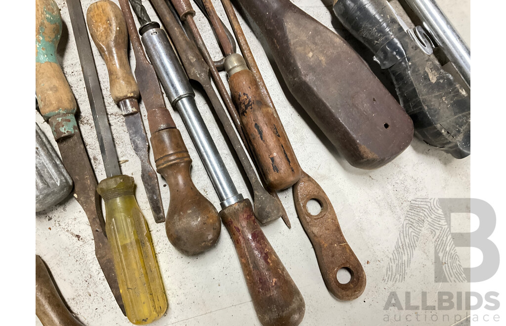 Collection of Antique and Vintage Turnscrews/Screwdrivers, Rachet Screwdrivers Including Yankee and Stanley