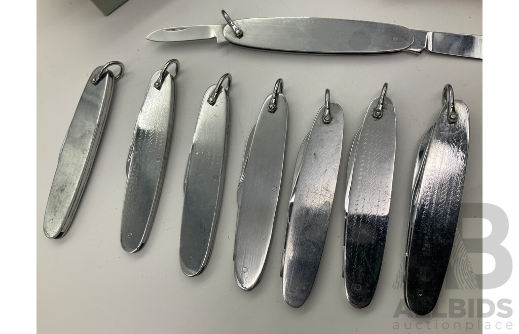 Collection of Vintage Pocket Knives Including Sabre 9211 and Barlow