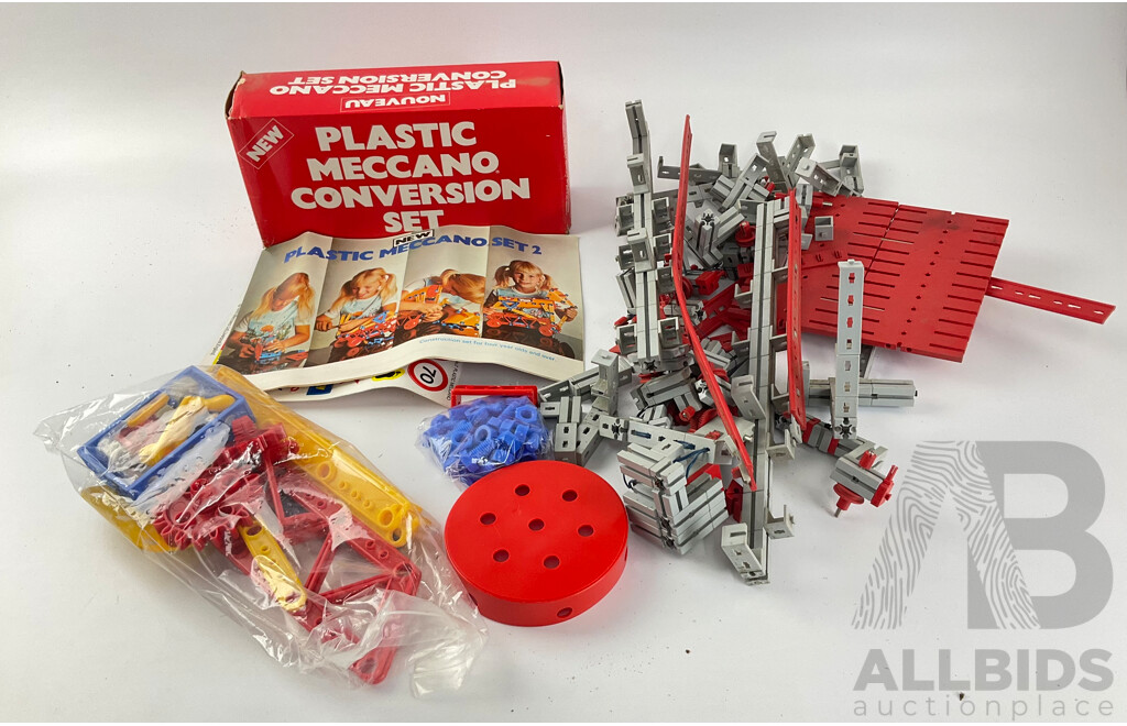 Vintage Plastic Meccano Conversion Set in Original Box and Collection of Fisher Technik with Electric Motor