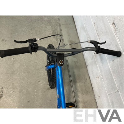 FREE AGENT Maverick BMX Bike Blue (48cm Frame)