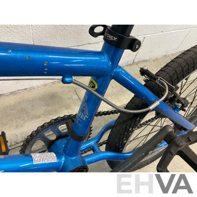 FREE AGENT Maverick BMX Bike Blue (48cm Frame)