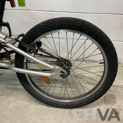 MONGOOSE Micron BMX Bike (44cm Frame)