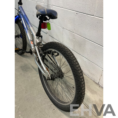 MONGOOSE Micron BMX Bike (44cm Frame)