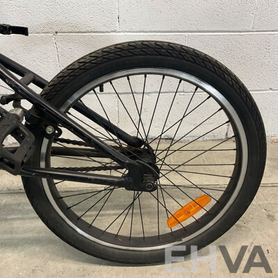 MONGOOSE Program 20 BMX Bike Black & Green (49cm Frame)