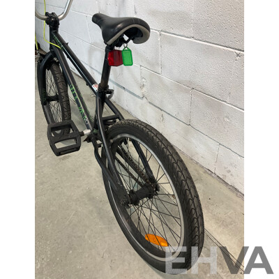 MONGOOSE Program 20 BMX Bike Black & Green (49cm Frame)