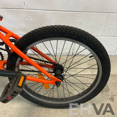 GIANT Method 03 BMX Bike (47cm Frame)