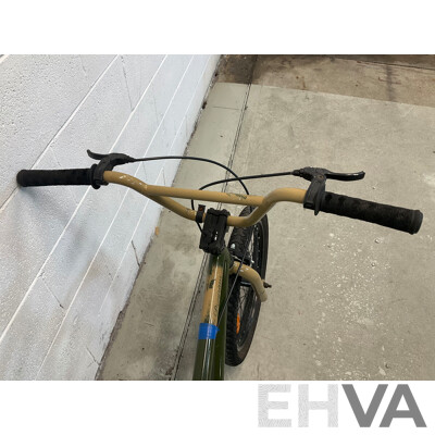 MONGOOSE Program BMX Bike Camo (49cm Frame)