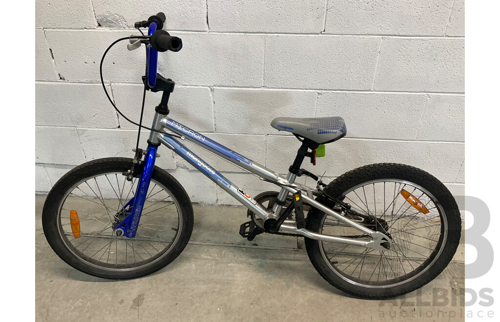 MONGOOSE Micron BMX Bike (44cm Frame)