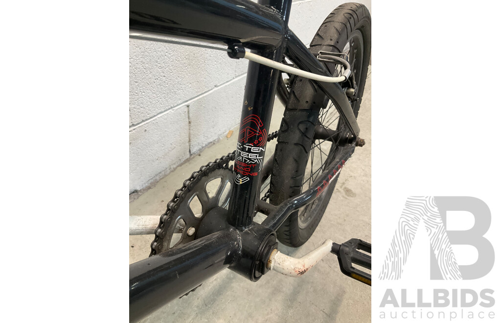 FREE AGENT Maverick BMX Bike Black (49cm Frame)