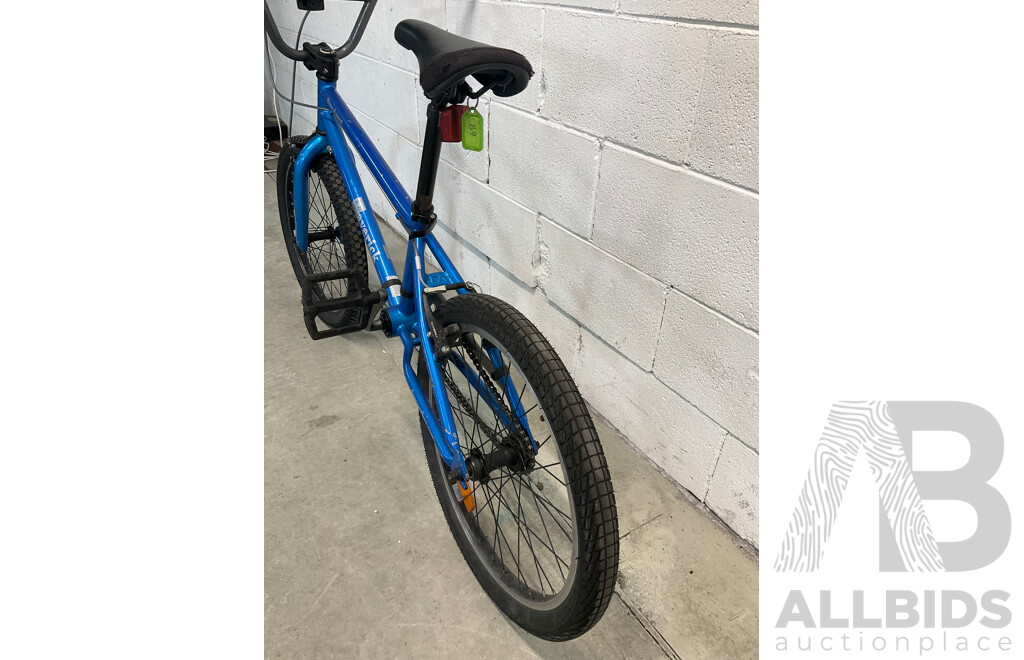 FREE AGENT Maverick BMX Bike Blue (48cm Frame)