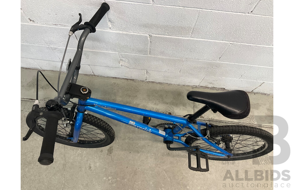 FREE AGENT Maverick BMX Bike Blue (48cm Frame)