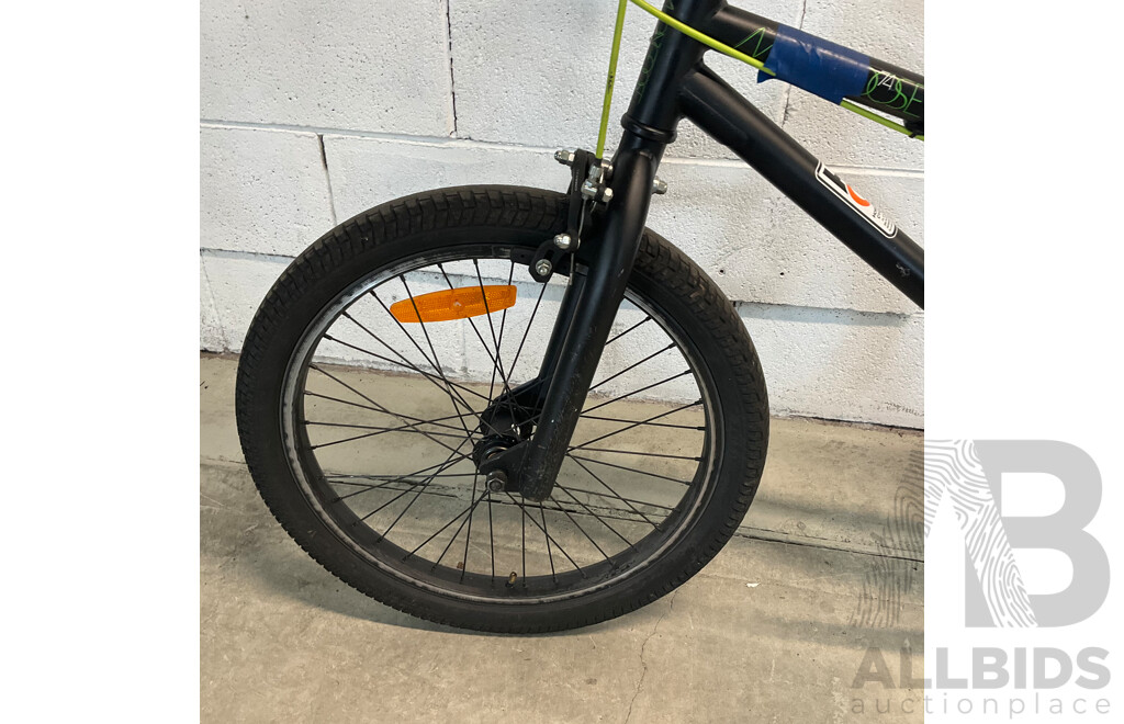 MONGOOSE Program 20 BMX Bike Black & Green (49cm Frame)